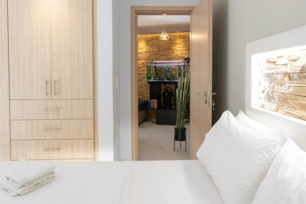 hyperstay-hospitality-naxos-aquarial-home-2