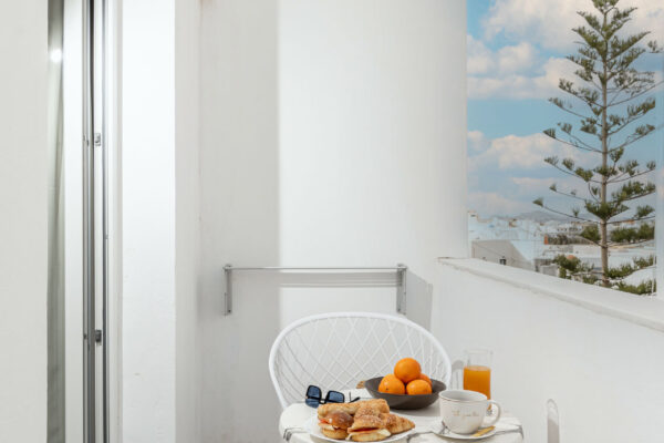 hyperstay-hospitality-naxos-golden-birds-7