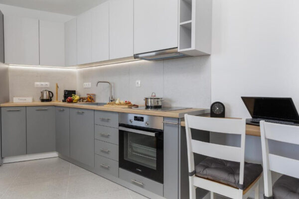 hyperstay-hospitality-terrace-sky-view-7