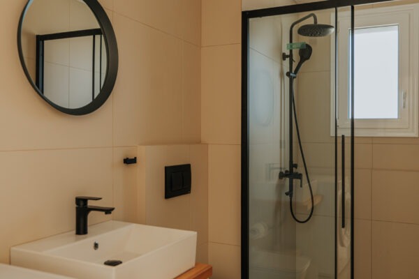 hyperstay-hospitality-west-ponte-suite-9