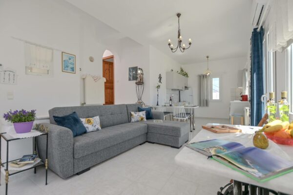 2fa4dbd2-b462-4ffe-bbe5-7c42a1753f02