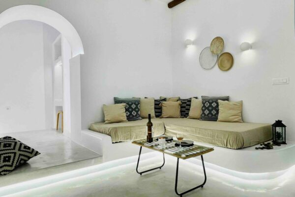 8b735094-4de1-48cf-bc6a-a49aa54011f8