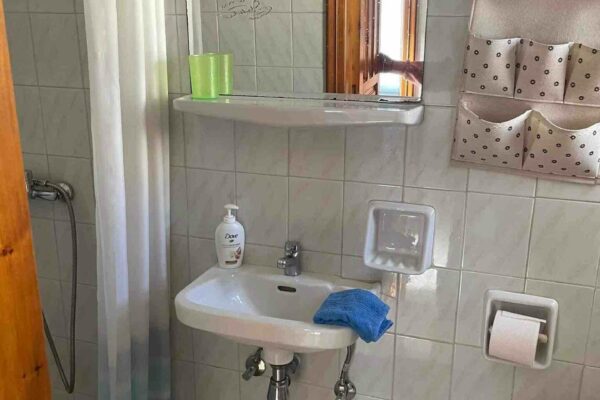 b4cdf10f-dc47-455b-a0c5-bac0ec8fa8ba