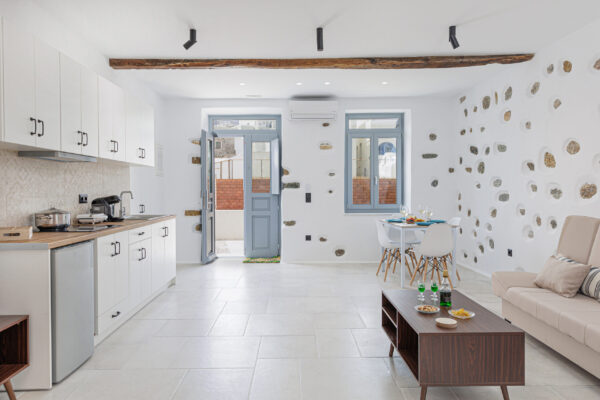 House (7) - Αντιγραφή