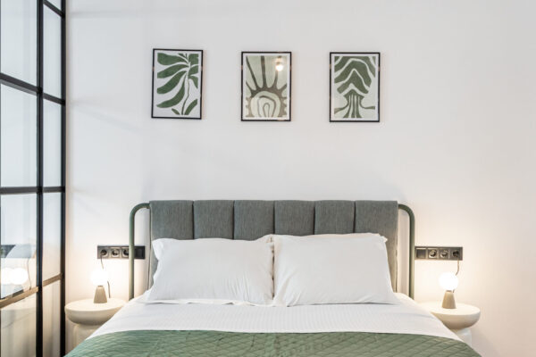 7D8E4676-0136-4507-A95B-D79102420950